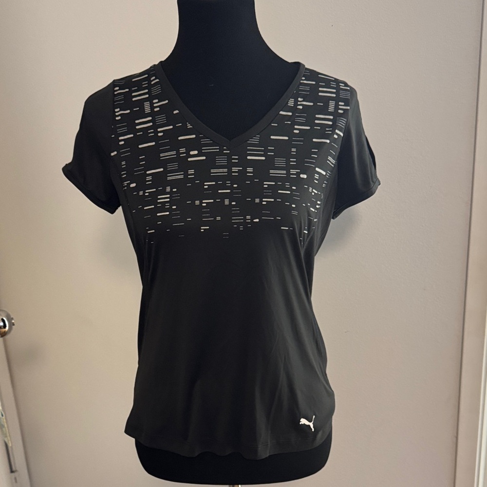 Puma Women's Black Short Sleeve athletic Tee